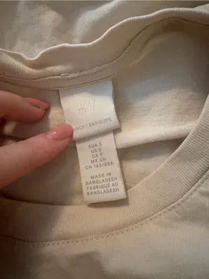 H&M Short Sleeve 100% Cotton Crew Neck Tee in Off-White Cream 💜 thumbnail 4
