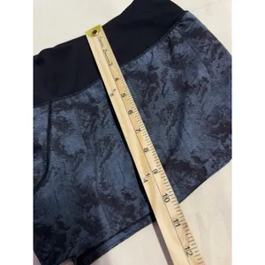 Vuori Omni Performance Lined Short 2.5" Running Black Blue Women's Medium Gym thumbnail 3