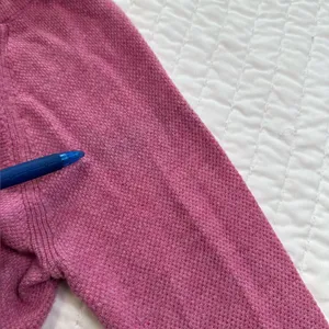 GAP Women's Pink V-Neck knit Sweatshirt thumbnail 9