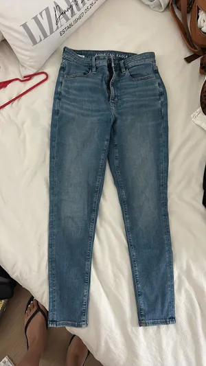 American Eagle Jeans thumbnail 2