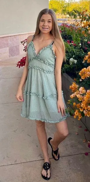 spring dress Green Size M thumbnail 1