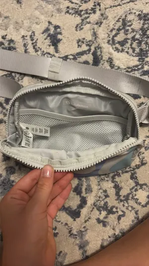 Lululemon Belt Bag thumbnail 3