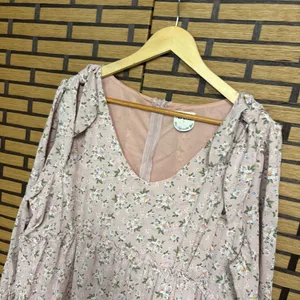 Arula Pale Pink Floral‎ Tiered Dress Size X-10/12 thumbnail 3