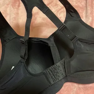 Padded Medium Nike sports bra thumbnail 2