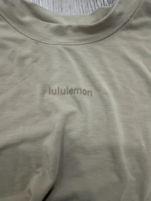 Lululemon crop top  thumbnail 2
