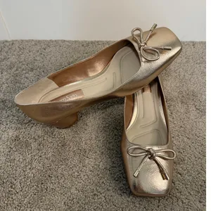 NWOT Franco Sarto Natalia Rose Gold Square Toe Pumps Size 8.5 thumbnail 3