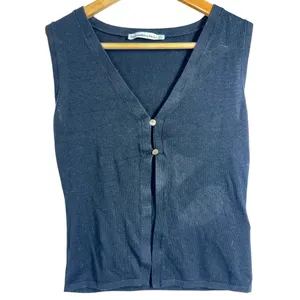 Abercrombie & Fitch Black Knit Sleeveless Button V-Neck Sweater Vest Top Size XS thumbnail 2