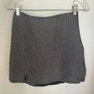 American Eagle Micro Check Mini Skirt Size XS Black White thumbnail 8