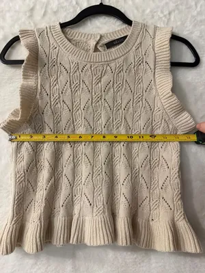 Deluc Cream Cable Knit Ruffle Sleeveless Sweater‎ Top Vest Beige Small 9297D thumbnail 1