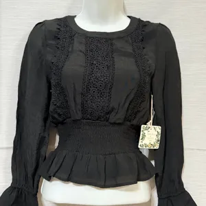 Chelsea & Violet Girls Black Lace‎ Smocked Peplum Blouse Long Sleeve Top Medium thumbnail 3
