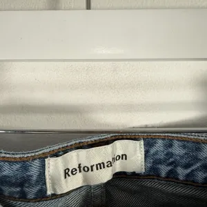 Reformation Mid‎ Crop Flare Jeans Baltic Wash Button Fly READ Womens 29 thumbnail 6