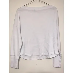 Women's Anthropologie Akemi & Kin Cropped Thermal Long Sleeve Tee‎ Size XS thumbnail 2
