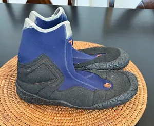 Teva Blue and‎ Black Water Shoes thumbnail 1