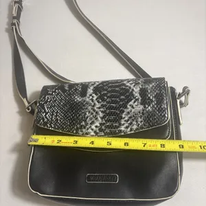 Vera‎ Bradley Twice As Nice Crossbody Bag Black Python Flap Faux Leather Purse thumbnail 8