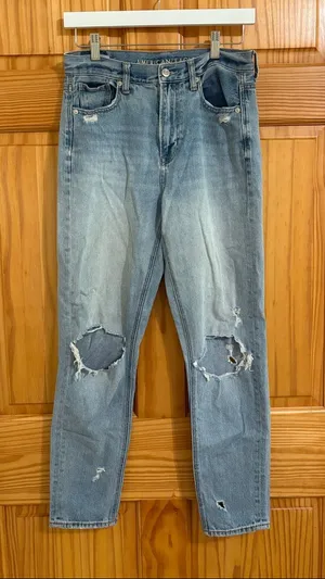 American Eagle Size 4 Distressed Mom Jeans thumbnail 1