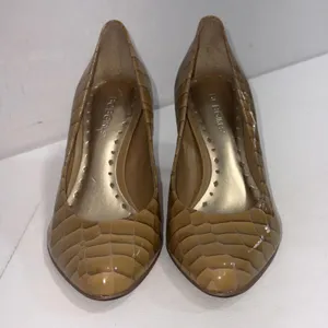 BCBG Girls‎ Tan Old Money Timeless Classic Leather Snake Skin Pumps Heels Size 7 thumbnail 13
