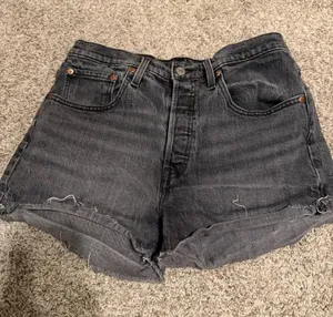 Levi’s 501 Shorts thumbnail 1