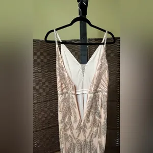 New Mac Duggal Pink V-Neck Sequin Embellished Gown Style 6015 – Apricot – Size 6 thumbnail 6