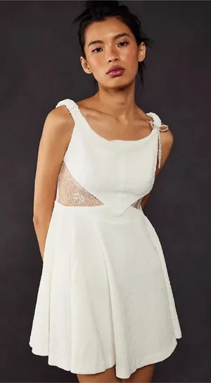 Free People‎ Robe Courte Brooklyn Lace Short Dress Size XS NWT thumbnail 1