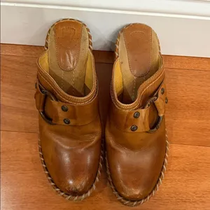 Frye Women’s Charlotte Ring Brown Distressed Heeled Clogs Mule Shoes Size‎ 5.5 thumbnail 2