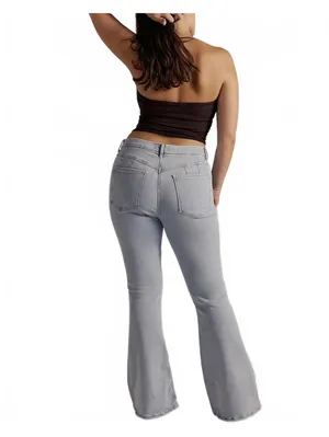 Free People We The Free CRVY Infinite Stretch Pull-On Flare Jeans NWT Daybreak L thumbnail 2