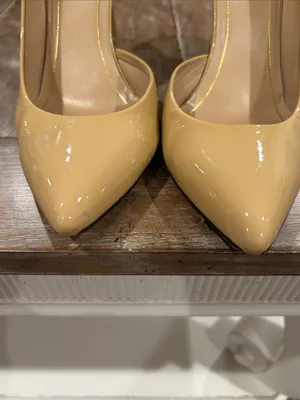 Gucci D’Orsay Patent Leather Pumps thumbnail 4