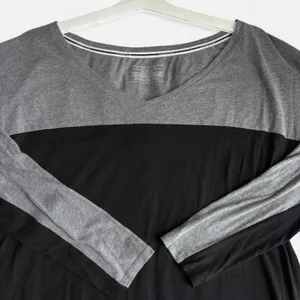 Victoria's Secret Women Long Sleeve T-Shirt Size L Colorblock Black Gray thumbnail 3