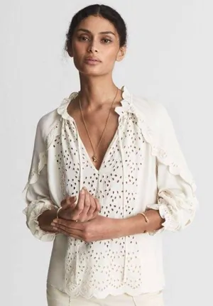 REISS Flora Broderie Scalloped Sleeves Ivory Cream Top Blouse 4 thumbnail 1
