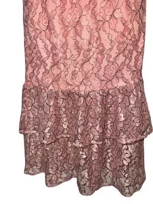 PrettyLittleThing Rose One-Shoulder Lace Midi Dress thumbnail 3