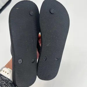 Havaianas black slip on thong flip flop sandals basic neutral every day unisex thumbnail 3