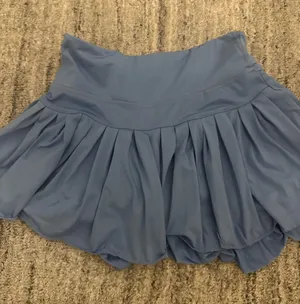 Gold Hinge PERIWINKLE PLEATED TENNIS SKIRT thumbnail 1