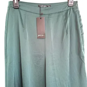 NEW Nasty Gal High Waist Green Satin Wide Leg Pants NWT Size 6 thumbnail 6