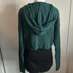 New PacSun Women’s LA Hearts Mini Cable Stitch Knit Zip Up Hoodie Sweater thumbnail 4