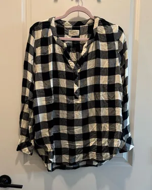 Universal Threads Buffalo Plaid Blouse thumbnail 1