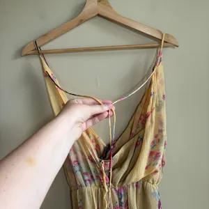 Anthropologie Meadow Rue Floral Silk Ruffle Midi Dress 4 Yellow V-Neck FLAW thumbnail 5