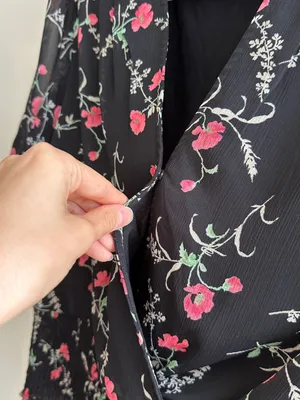 Haver London Smocked Waist Floral Flowy Blouse, Black/Pink, Size Large thumbnail 11