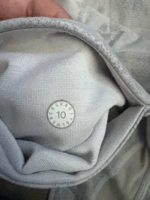 Lululemon Train Times HR Tight 25" Sz 10 thumbnail 9