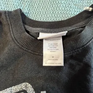 Disney Parks Black Long Sleeve Shirt Vintage 50th Anniversary Size Medium EUC thumbnail 3