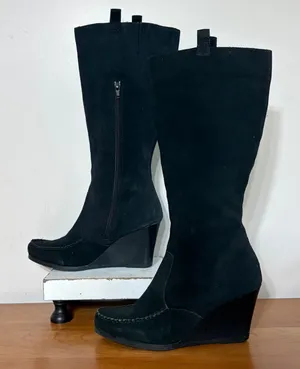 Relativity Tatum Black Suede Wedge Knee High Boots Womens 9M Side Zip Moc Toe‎ thumbnail 1
