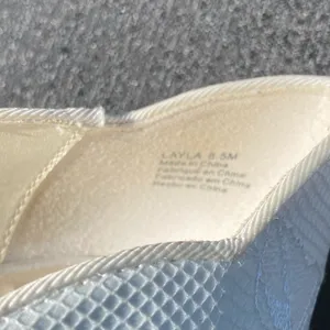 🤍 NWOT David’s Bridal Size 8.5 Layla White Peep Toe Pumps Heels 🤍 thumbnail 10
