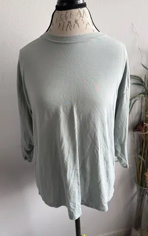 Lululemon Back in Action Long Sleeve Shirt Sage Green‎ Relaxed Fit Size 10 flaw thumbnail 1
