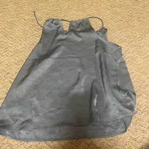 H&M Satin Top Grey thumbnail 2