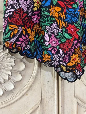 FARM Rio Tropical Garden Floral Shorts | Scallop Hem Size Medium🌺 thumbnail 11