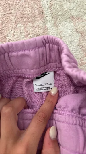 Nike sweatpants  thumbnail 2