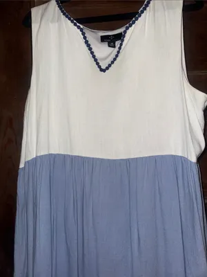 Ronni Nicole White Dress with Navy Trim Accents thumbnail 3