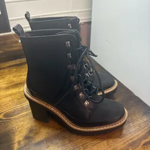 A New Day Black Heeled Lace‎ Up Boots Size 5.5 thumbnail 2