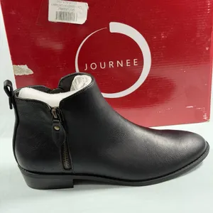 JOURNEE COLLECTION Size-8.5M‎ Womens Ellis Ankle Boot Shoe Black Faux Leather thumbnail 1