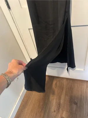 Princess Polly Lynsey V-Neck Satin Maxi Dress Size 8 thumbnail 6