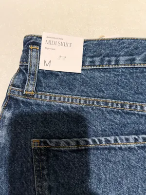 Mango Denim Midi Skirt NWT Medium with slit  thumbnail 6