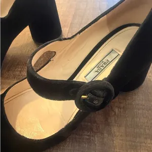 Prada Black Velvet Mary Jane Block Heel Pumps Size 37.5/ 7.5 thumbnail 4